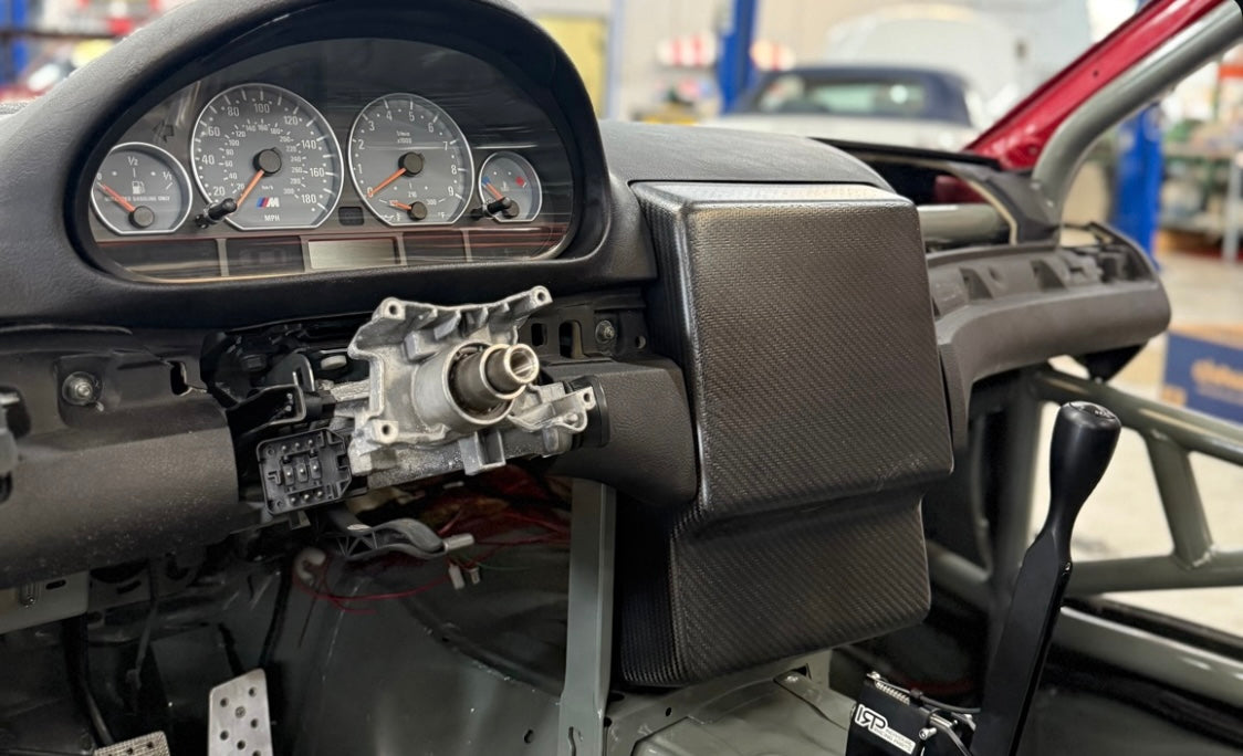 E46 Carbon fiber dash panel